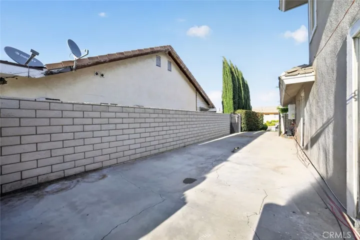 13610 Hidden Valley Road, Victorville, California 92395
