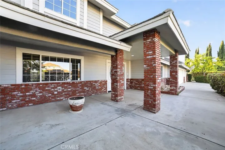 13610 Hidden Valley Road, Victorville, California 92395