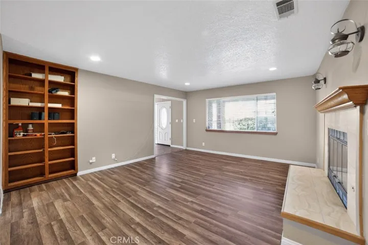 13610 Hidden Valley Road, Victorville, California 92395