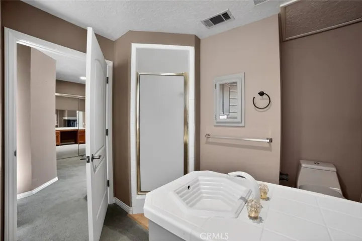 13610 Hidden Valley Road, Victorville, California 92395