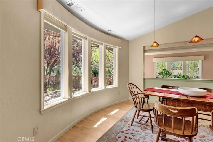 818 Deas, Mount Shasta, California 96067