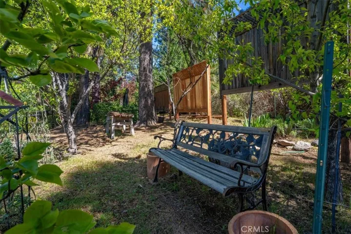 818 Deas, Mount Shasta, California 96067