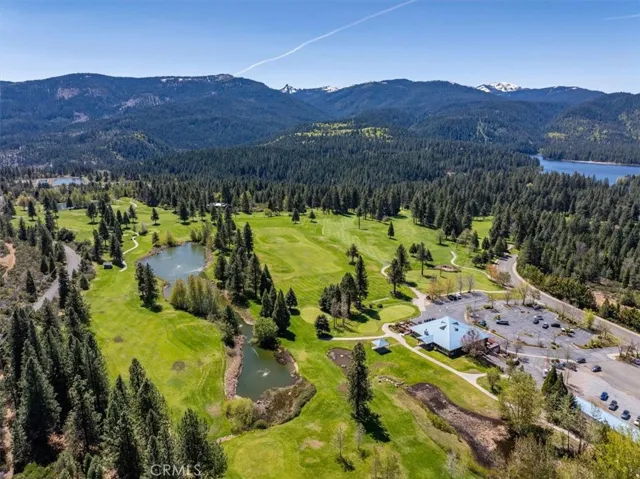 818 Deas, Mount Shasta, California 96067