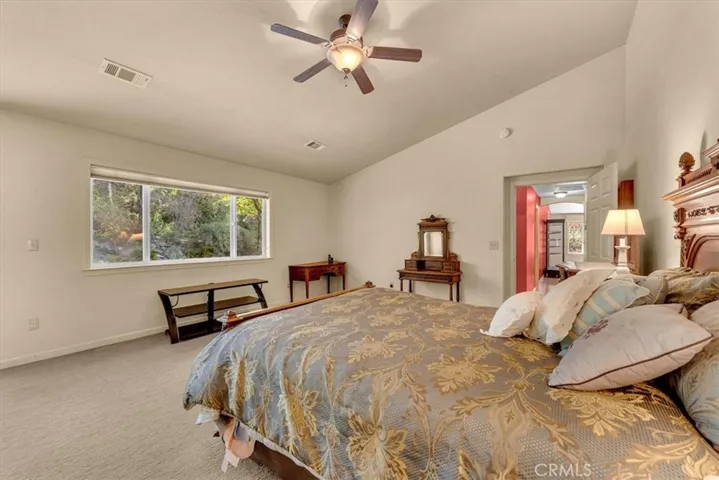 818 Deas, Mount Shasta, California 96067