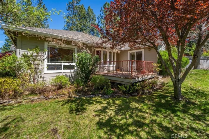 818 Deas, Mount Shasta, California 96067