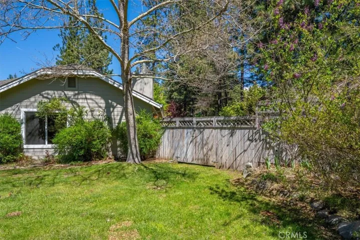 818 Deas, Mount Shasta, California 96067