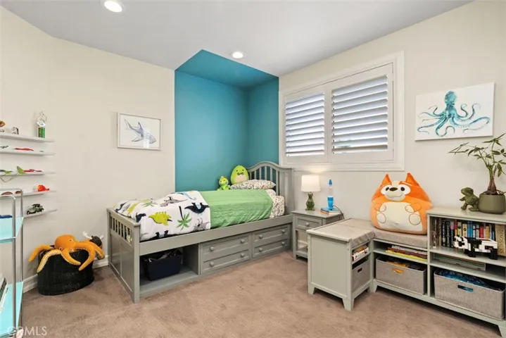Second bedroom