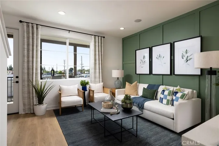308 E Whittier Boulevard, La Habra, California 90631