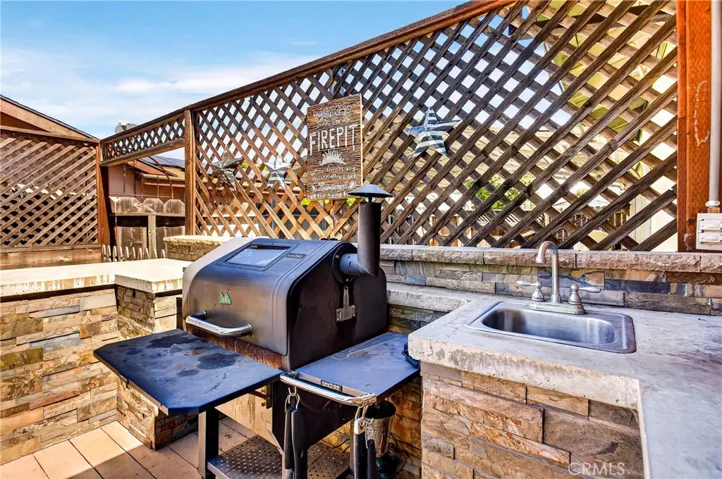 bbq and built in area around it.