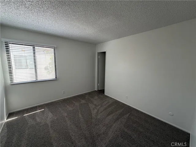 Bedroom pic 1