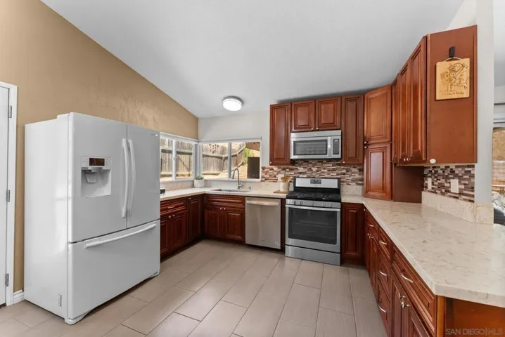 10828 Len, Santee, California 92071