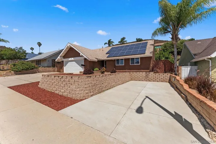 10828 Len, Santee, California 92071