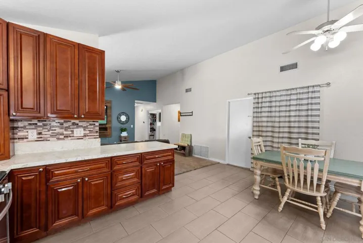 10828 Len, Santee, California 92071