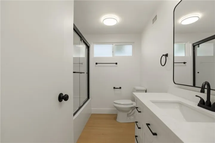 384 W 7th, Upland, California 91786