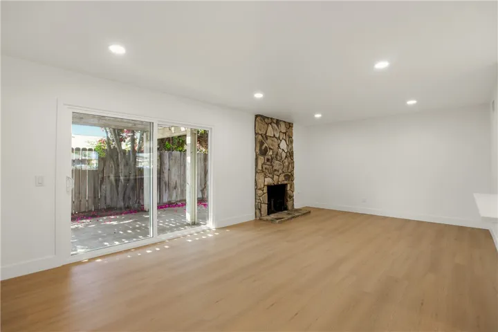 384 W 7th, Upland, California 91786