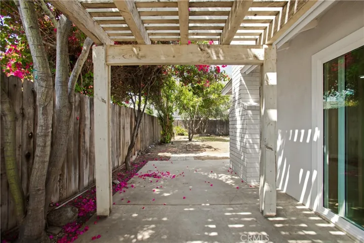 384 W 7th, Upland, California 91786