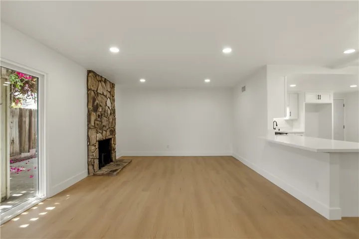 384 W 7th, Upland, California 91786