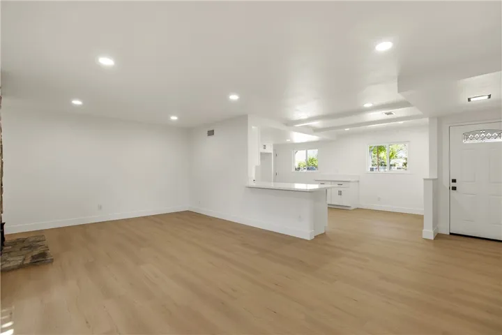 384 W 7th, Upland, California 91786