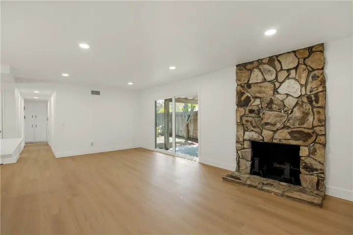 384 W 7th, Upland, California 91786