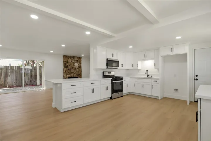 384 W 7th, Upland, California 91786