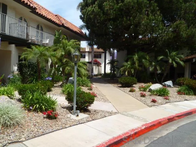 4044 Loma Riviera Cir, San Diego, California 92110