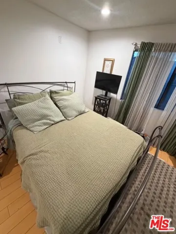 1215 Brockton Avenue 106, Los Angeles, California 90025
