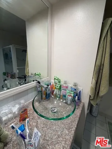 1215 Brockton Avenue 106, Los Angeles, California 90025
