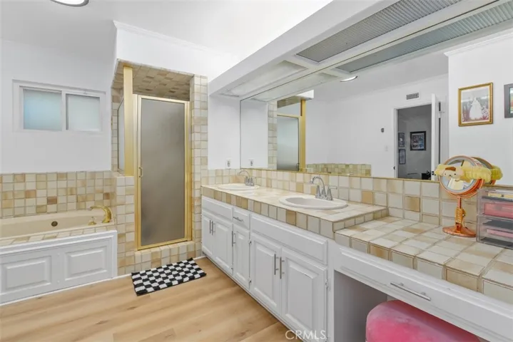 5910 Victoria, Riverside, California 92506