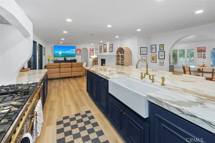 5910 Victoria, Riverside, California 92506