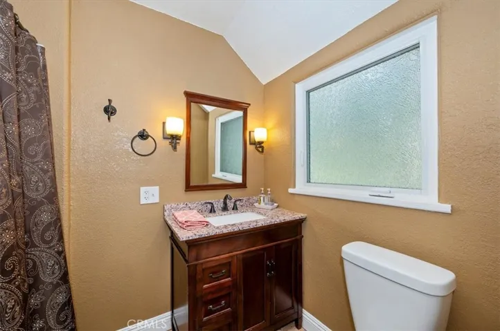 Bathroom Main Floor