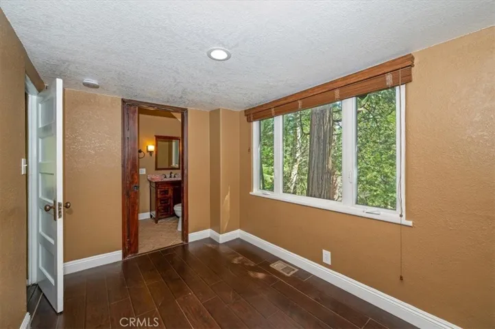 Bedroom #1 with bathroom