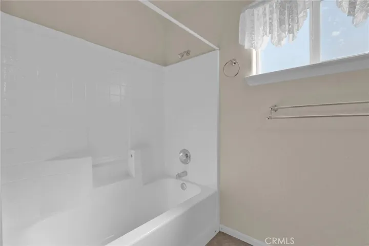 8626 Coyote Trail, Oak Hills, California 92344