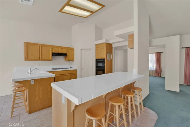 8626 Coyote Trail, Oak Hills, California 92344