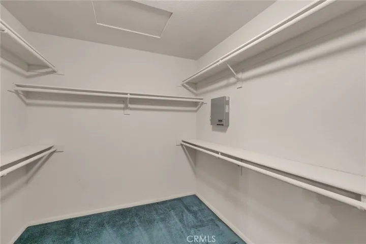 8626 Coyote Trail, Oak Hills, California 92344