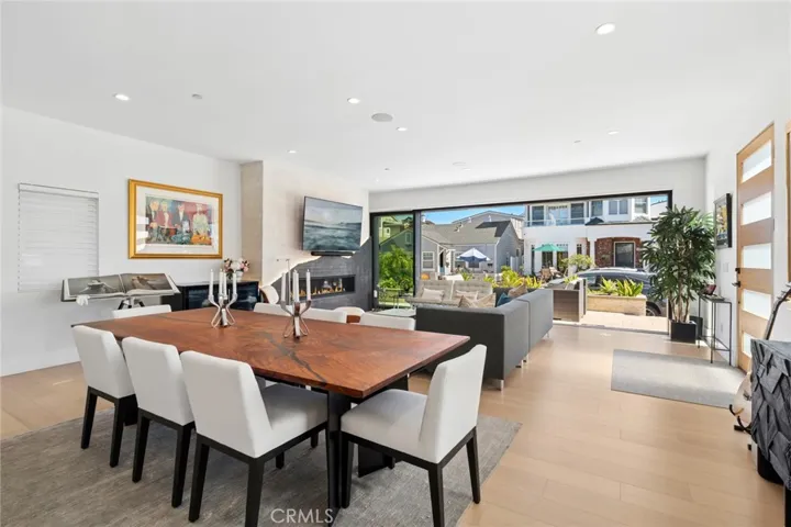 303 Ruby, Newport Beach, California 92662