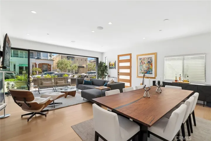 303 Ruby, Newport Beach, California 92662