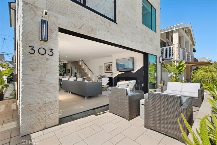 303 Ruby, Newport Beach, California 92662