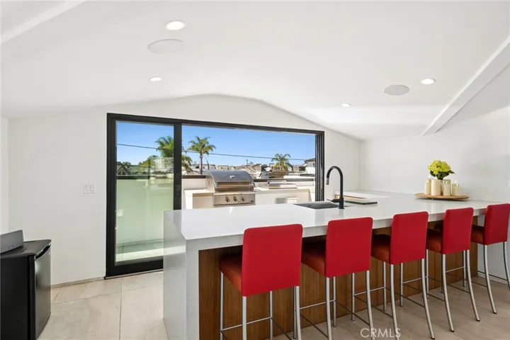303 Ruby, Newport Beach, California 92662