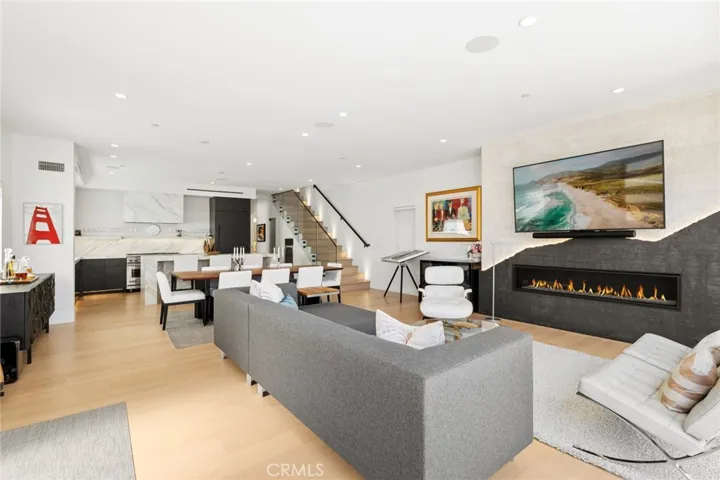 303 Ruby, Newport Beach, California 92662