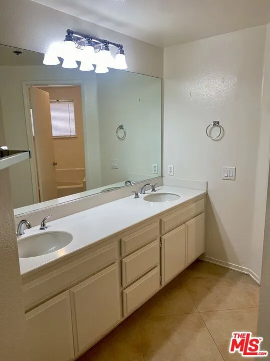 PRIMARY BEDROOM BATH