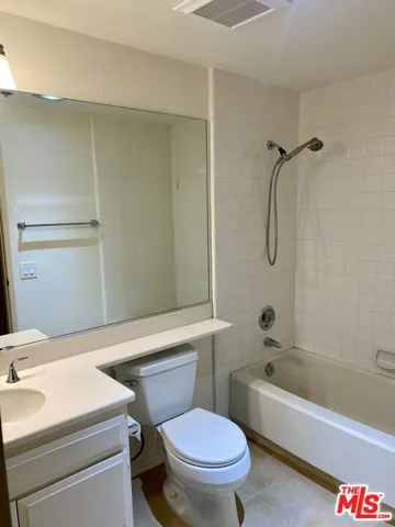 2ND BATHROOM