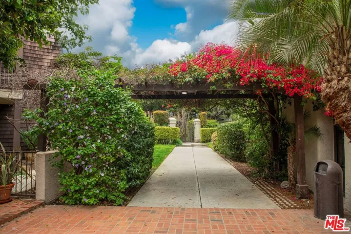 950 N Kings Road 168, West Hollywood, California 90069
