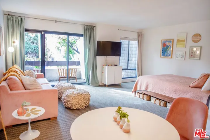 950 N Kings Road 168, West Hollywood, California 90069