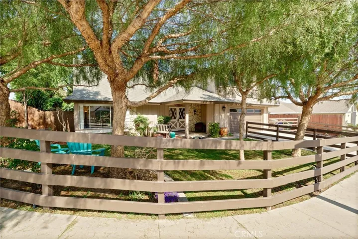 398 Day Road, Ventura, California 93003