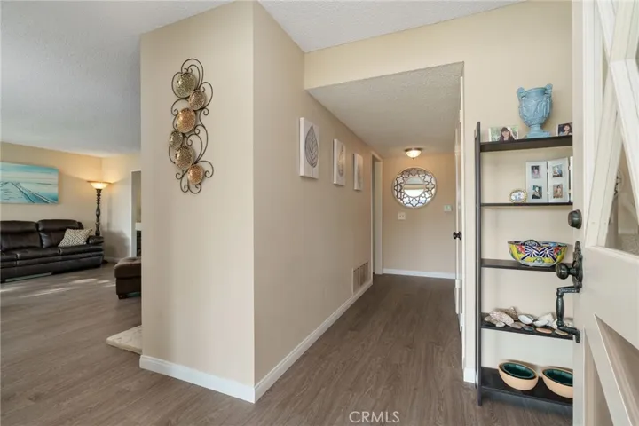 398 Day Road, Ventura, California 93003