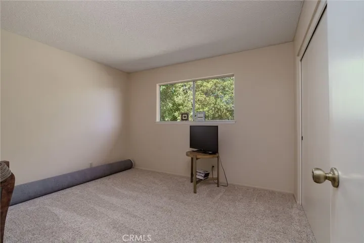 398 Day Road, Ventura, California 93003