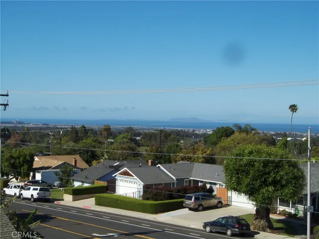 398 Day Road, Ventura, California 93003