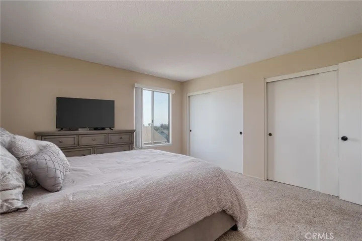 398 Day Road, Ventura, California 93003
