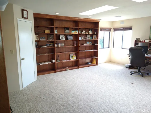 398 Day Road, Ventura, California 93003