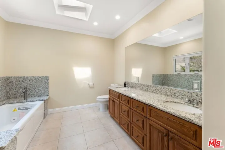 1630 Bridgeport Drive, Los Angeles, California 90065